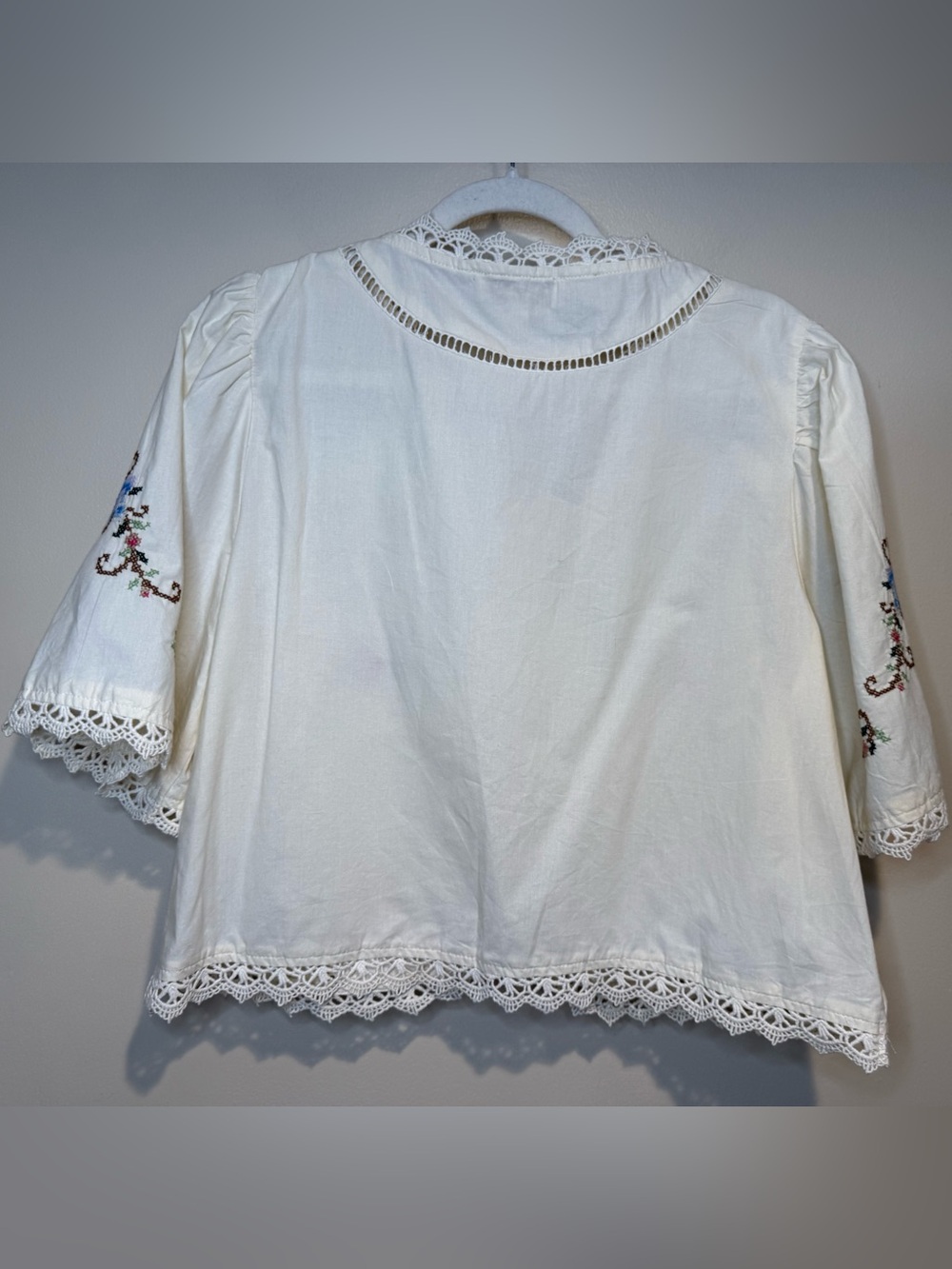 Jennifer & Grace Romantic Eyelet Embroidered Short Sleeve Tie Front Blouse L - Picture 8 of 9